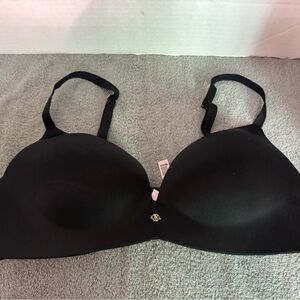 Victoria Secret So Obsessed Padded No Wire Bra 38D